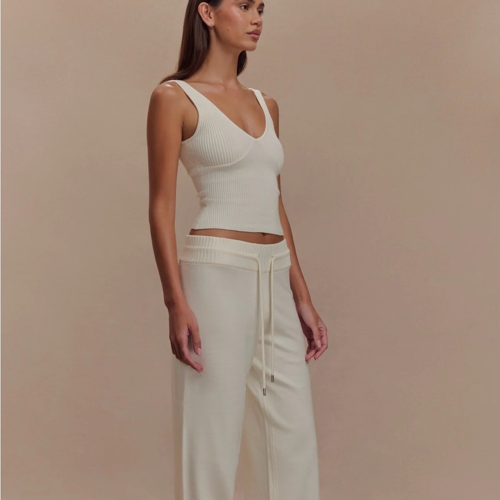 Meshki Cream Drawstring Joggers - Picture 4 of 4